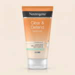 Neutrogena Clear & Defend Facial Scrub 150 ml