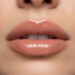 Lady model lip gloss ultra matte finish - Image 3