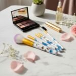 5-Piece Floral Print Makeup Brush Set with Comb - Image 8